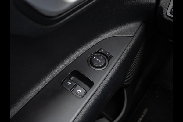 Kia Stonic 1.0 T-GDi DynamicLine | Trekhaak | Navigatie |