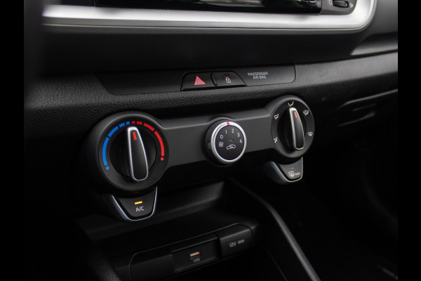 Kia Stonic 1.0 T-GDi MHEV DynamicLine | Navigatie | Achteruitrijcamera |