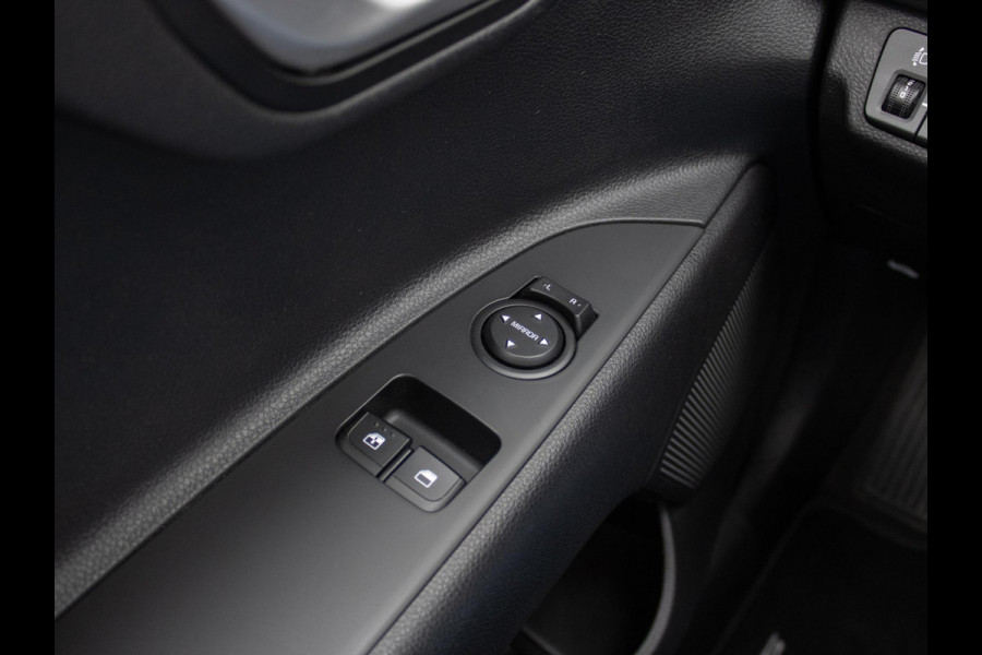 Kia Stonic 1.0 T-GDi MHEV DynamicLine | Navigatie | Achteruitrijcamera |