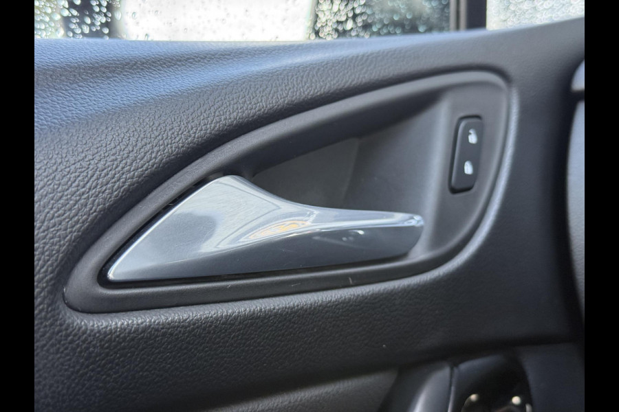 Opel Astra Sports Tourer 1.4 Innovation Navi,Camera,150pk,Rijstrooksensor,Stoelverw.Stuurverw.Clima,Cruise,Halfleder,Lm velgen,Pdc,V+A,Lm velgen,6 Bak,Apk tot 10-2026