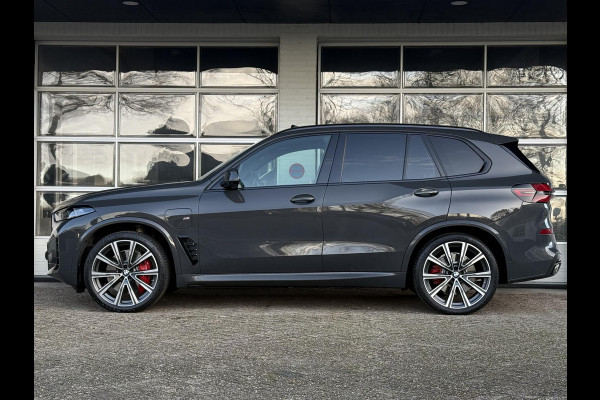 BMW X5 xDrive50e M SPORT PRO | PANORAMA | HARMAN KARDON | TREKHAAK | M STOELEN | ICONIC GLOW |