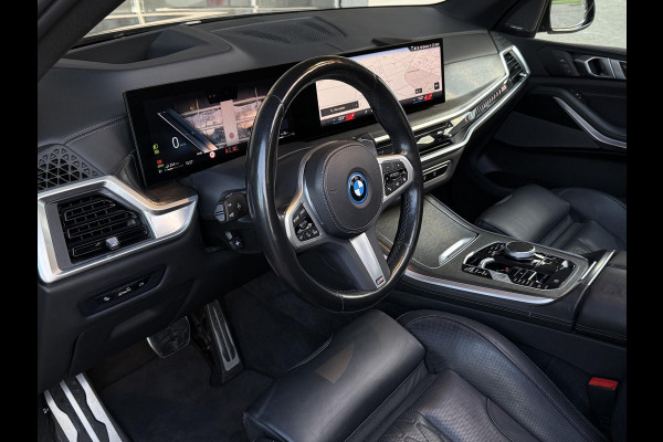 BMW X5 xDrive50e M SPORT PRO | PANORAMA | HARMAN KARDON | TREKHAAK | M STOELEN | ICONIC GLOW |
