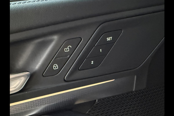 BMW X1 xDrive25e M SPORT | PANORAMA | DRIVING ASS PLUS | CAMERA | ELEKTR. STOELEN MEMORY | STOELVERWARMING |