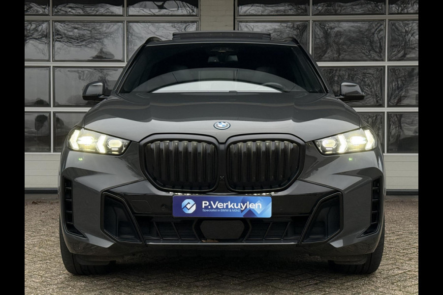 BMW X5 xDrive50e M SPORT PRO | PANORAMA | HARMAN KARDON | TREKHAAK | M STOELEN | ICONIC GLOW |