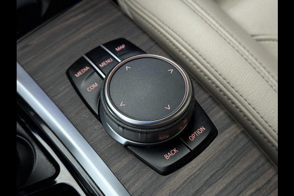 BMW X3 xDrive20i M SPORT | PANORAMA | TREKHAAK | SPORTSTOELEN | LEDER | CAMERA |