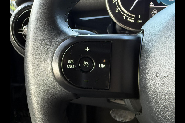 MINI Mini 1.5 Cooper Classic | HARMAN KARDON | SPORTSTOELEN | PANORAMA | CAMERA | 18 INCH VELGEN | HEAD UP |