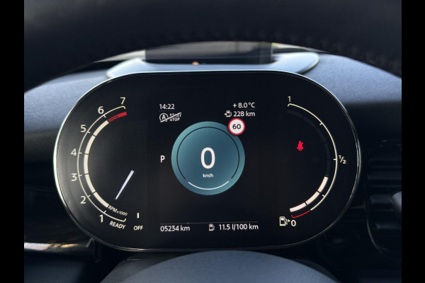 MINI Mini 1.5 Cooper Classic | HARMAN KARDON | SPORTSTOELEN | PANORAMA | CAMERA | 18 INCH VELGEN | HEAD UP |