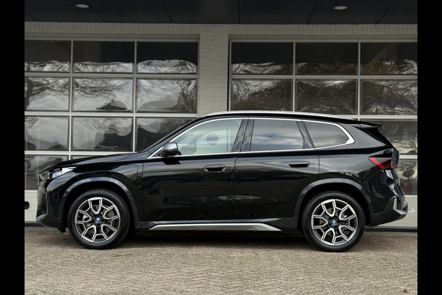 BMW X1 xDrive30e X LINE | DRIVING PROFF. | SPORTSTOELEN | LEDER | TREKHAAK | ELEKTR. STOELEN |