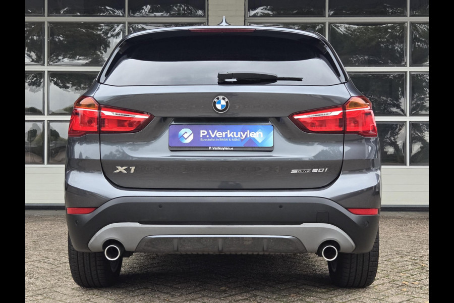 BMW X1 sDrive20i SPORTLINE | HARMAN KARDON | SPORTSTOELEN | TREKHAAK | STOELVERWARMING |