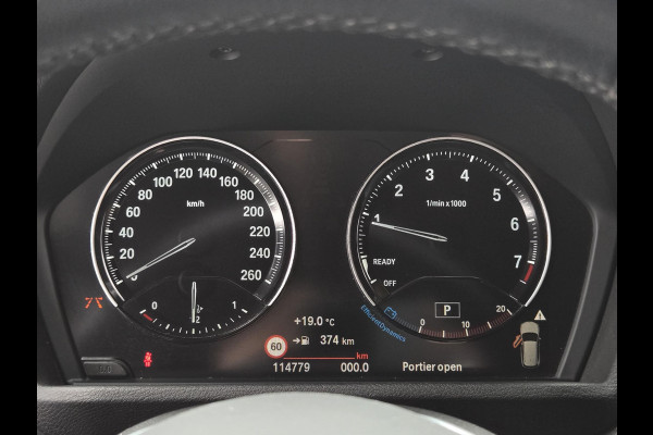 BMW X1 sDrive20i SPORTLINE | HARMAN KARDON | SPORTSTOELEN | TREKHAAK | STOELVERWARMING |