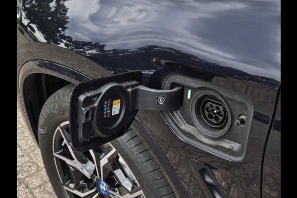 BMW X3 xDrive30e M SPORT LCI | MEMORY STOELEN | PANORAMA | LEDER | CAMERA |