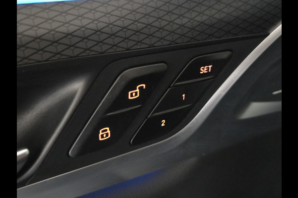 BMW X3 xDrive30e M SPORT LCI | MEMORY STOELEN | PANORAMA | LEDER | CAMERA |