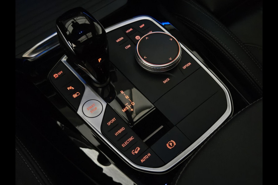 BMW X3 xDrive30e M SPORT LCI | MEMORY STOELEN | PANORAMA | LEDER | CAMERA |