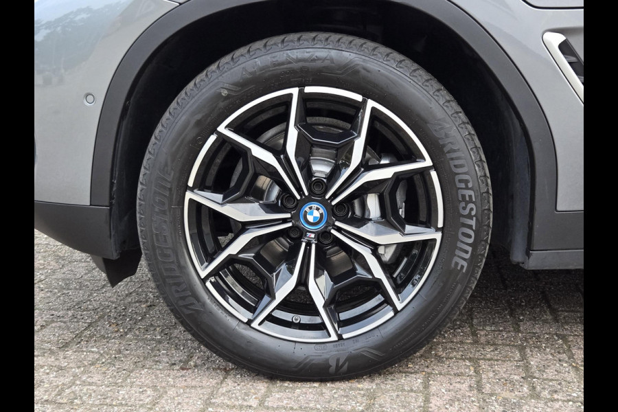 BMW X3 xDrive30e LCI | SPORTSTOELEN | LEDER | TREKHAAK | LIVE COCKPIT PLUS |