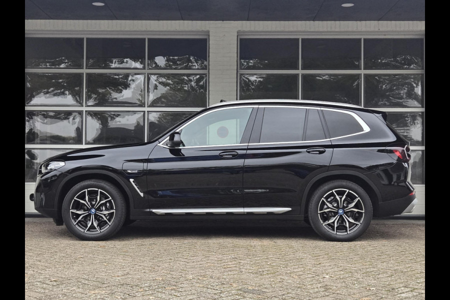 BMW X3 xDrive30e LCI | SPORTSTOELEN | LEDER | PANORAMADAK | CAMERA | TREKHAAK |
