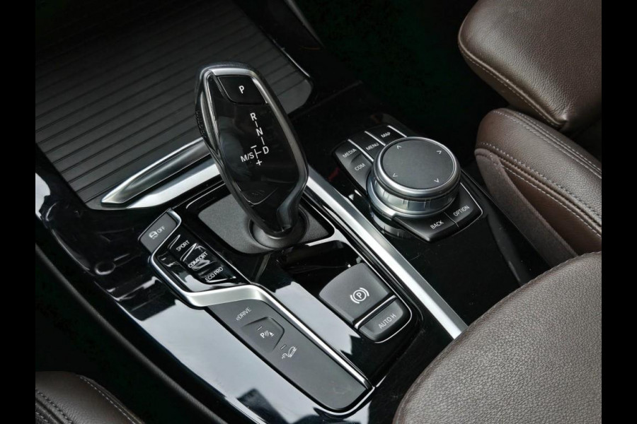 BMW X3 XDRIVE30E M SPORT | PANORAMA | LEDER | SPORTSTOELEN | 20 INCH LM VELGEN |