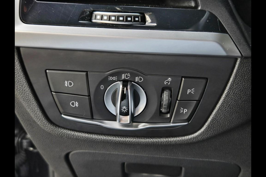 BMW X3 XDRIVE30E M SPORT | PANORAMA | LEDER | SPORTSTOELEN | 20 INCH LM VELGEN |