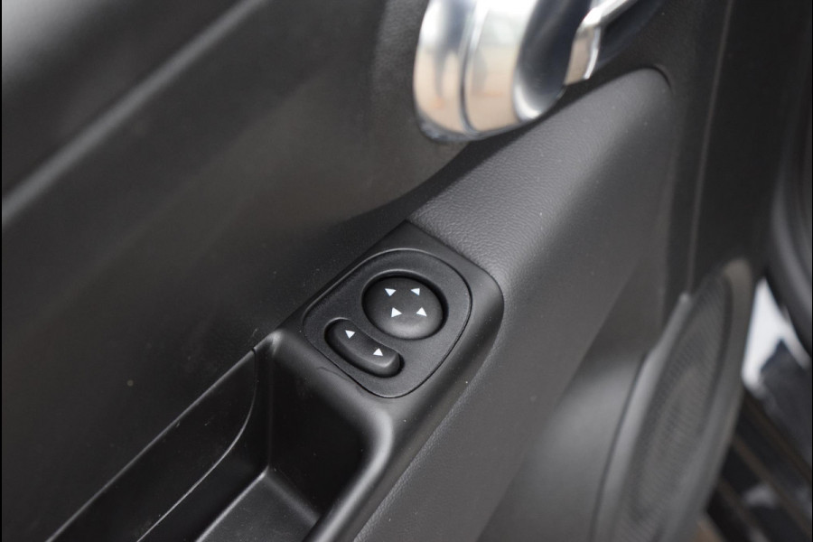 Fiat 500 1.0 Hybrid Sport Schuif/Kantel | Clima | 16" | PDC