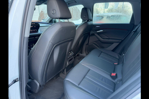 Audi Q6 e-tron Advanced edition 100 kWh FABRIEKSGARANTIE| BANG & OLUFSEN| SFEERVERLICHTING| HEAD-UP| STUURVERWARMING| ACHTERBANK VERWARMD| ELEK. TREKHAAK
