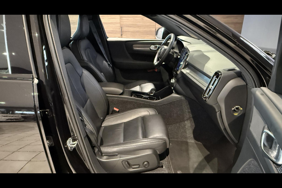 Volvo XC40 Recharge P8 AWD R-Design 408pk + MEMORY / CAMERA / STOEL+STUURVERWARMING