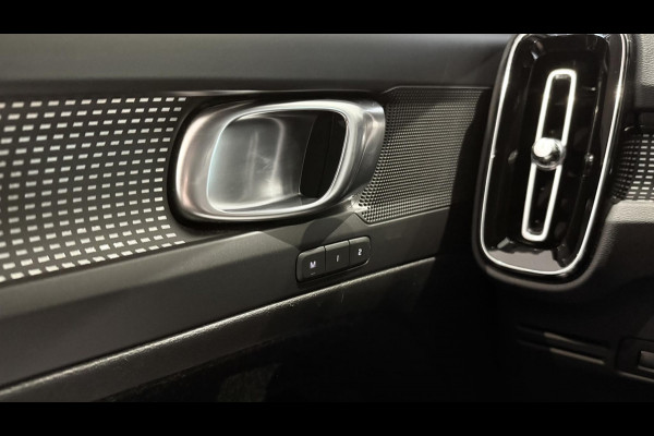 Volvo XC40 Recharge P8 AWD R-Design 408pk + MEMORY / CAMERA / STOEL+STUURVERWARMING