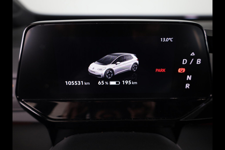 Volkswagen ID.3 First 58 kWh 204 PK | Navigatie | Parkeersensoren | Stoelverwarming | Apple car play / android auto