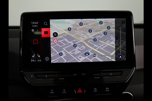 Volkswagen ID.3 First 58 kWh 204 PK | Navigatie | Parkeersensoren | Stoelverwarming | Apple car play / android auto