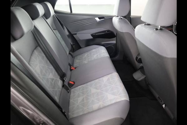 Volkswagen ID.3 First 58 kWh 204 PK | Navigatie | Parkeersensoren | Stoelverwarming | Apple car play / android auto