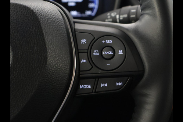 Toyota Corolla Cross Hybrid 140 Style Bi-Tone | Stuur-/ & Stoelverwarming | Parkeersensoren | Dodehoek detectie | Elektrische kofferbak