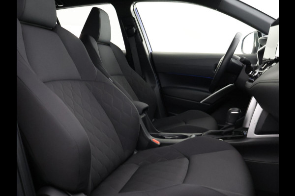 Toyota Corolla Cross Hybrid 140 Style Bi-Tone | Stuur-/ & Stoelverwarming | Parkeersensoren | Dodehoek detectie | Elektrische kofferbak