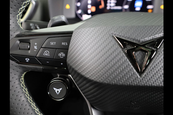 CUPRA Formentor 1.5 TSI e-Hybrid VZ Tribe Edition 272PK | Exclusieve Uitvoering | Panoramadak | Trekhaak | 19 inch | Matrix Koplampen | Matte Lak |