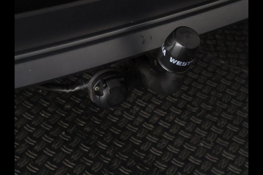 Volkswagen Tiguan 2.0 TSI 4Motion Highline Business R | 360° Camera | Trekhaak | Vol leer | Stoelverwarming | Schuif-/Kanteldak |