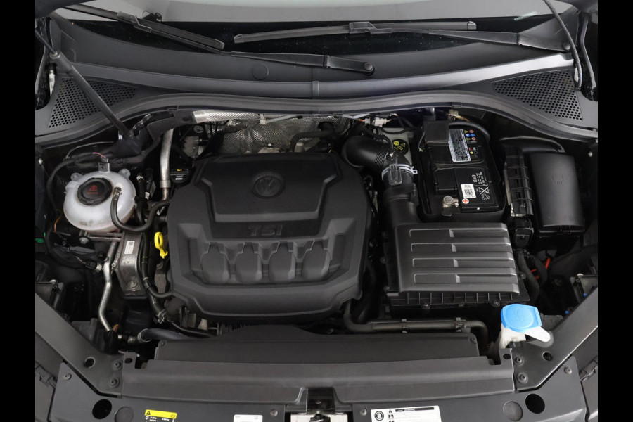 Volkswagen Tiguan 2.0 TSI 4Motion Highline Business R | 360° Camera | Trekhaak | Vol leer | Stoelverwarming | Schuif-/Kanteldak |