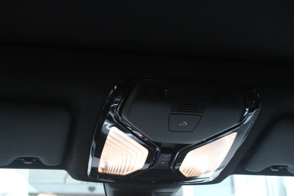 BMW 3 Serie Touring 330e 292PK M-SPORT | PANORAMISCH SCHUIF/KANTEL DAK | M-SPORT PRO-PAKKET | M-SPORT REMMEN UITGEVOERD IN DONKERBLAUW MET M LOGO | BMW LIVE COCKPIT PROFESSIONAL | CURVED DISPLAY |DRIVING ASSISTANT INCL. HEAD-UP DISPLAY | PARKING ASSIST INCL. ACHTERUITRIJCAMERA | ADAPTIEVE LED KOPLAMPEN |SHADOW LINE | M-SPORTSTOELEN VOOR | LEDER VERNASCA MET CONTRAST STIKSELS M-SPORT | STOEL VERWARMING | DRAADLOZE APPLE CARPLAY | ELEKTRISCH VERSTELBARE STOELEN MET GEHEUGEN FUNCTIE | HEAD UP DISPLAY | DRAADLOZE TELEFOONLADER | DODEHOEK BEWAKING | COMFORT PACK INCL. ELEKTRISCHE ACHTE