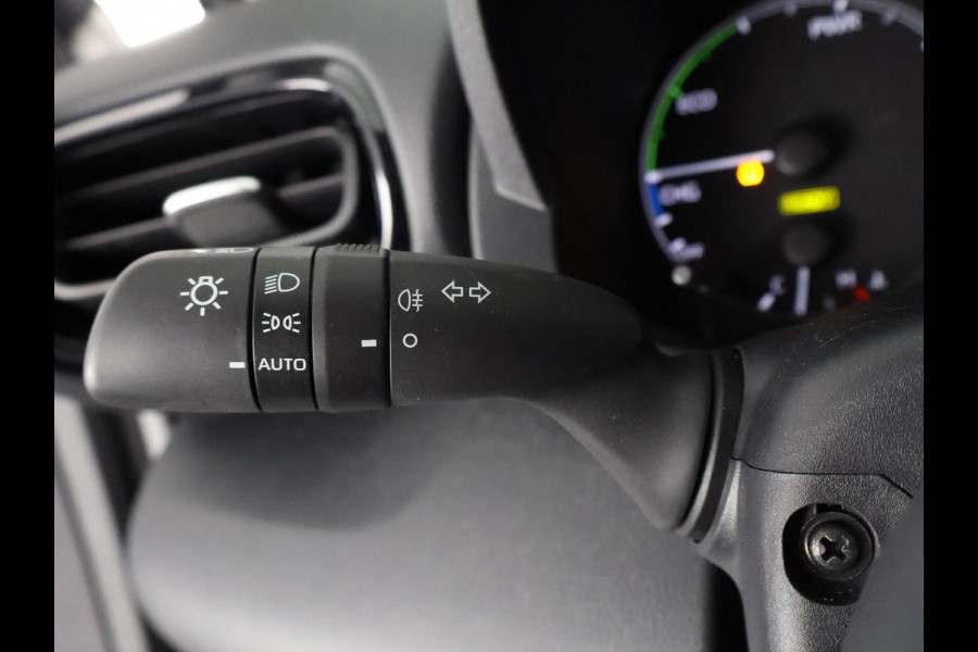 Toyota Yaris 1.5 HYBRID AUTOMAAT BLACK & WHITE GARANTIE 8-2033 NAVIGATIE.CLIMA.CRUISE