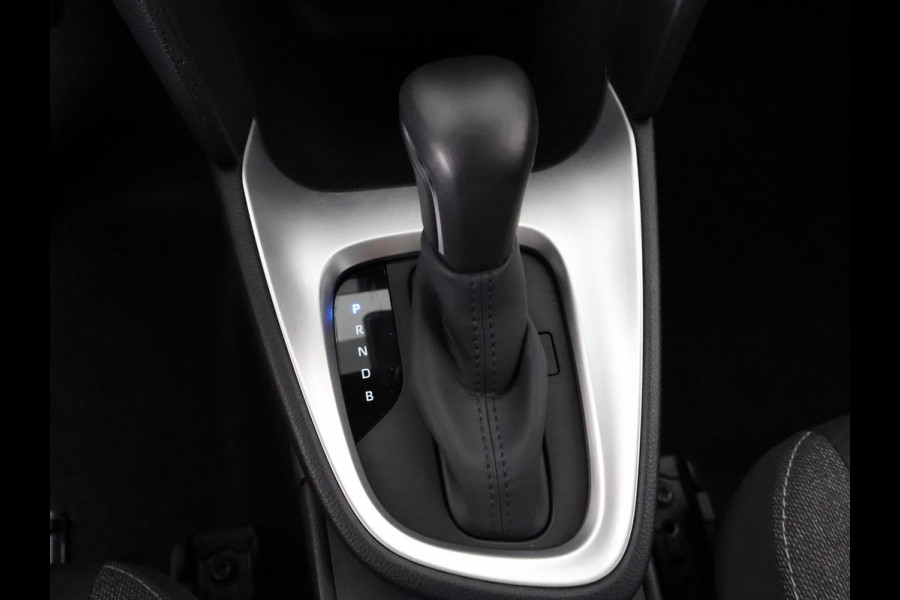 Toyota Yaris Cross 1.5 HYBRID DYNAMIC BI-TONE AUTOMAAT GARANTIE 2033 CARPLAY NAVIGATIE. CAMERA .COMPLEET.