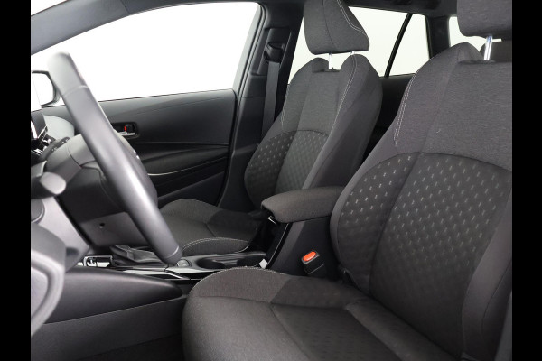 Toyota Corolla Touring Sports HYBRID BLACKLINE ACTIVE GARANTIE TOT 2033! NIEUW MODEL. CARPLAY NAVIGATIE. ADAPTIEVE CRUISE CONTROL . APPLE CARPLAY & ANDRIOD AUTO . CAMERA