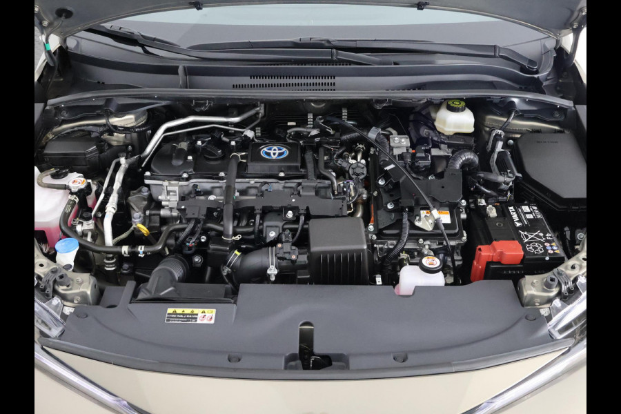 Toyota Corolla Touring Sports HYBRID BLACKLINE ACTIVE GARANTIE TOT 2033! NIEUW MODEL. CARPLAY NAVIGATIE. ADAPTIEVE CRUISE CONTROL . APPLE CARPLAY & ANDRIOD AUTO . CAMERA