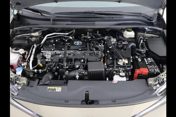 Toyota Corolla Touring Sports HYBRID BLACKLINE ACTIVE GARANTIE TOT 2033! NIEUW MODEL. CARPLAY NAVIGATIE. ADAPTIEVE CRUISE CONTROL . APPLE CARPLAY & ANDRIOD AUTO . CAMERA