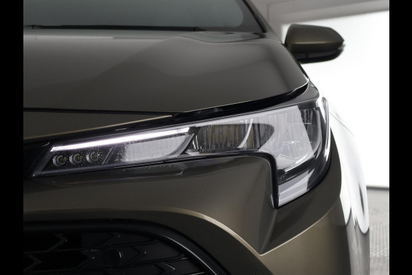 Toyota Corolla Touring Sports HYBRID BLACKLINE ACTIVE GARANTIE TOT 2033! NIEUW MODEL. CARPLAY NAVIGATIE. ADAPTIEVE CRUISE CONTROL . APPLE CARPLAY & ANDRIOD AUTO . CAMERA