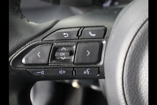 Toyota Yaris 1.5 HYB 1e EIG GARANTIE TOT 11-2032* BLACK & WHITE BIJNA 2023. CLOUD NAVI.CLIMA.CRUISE