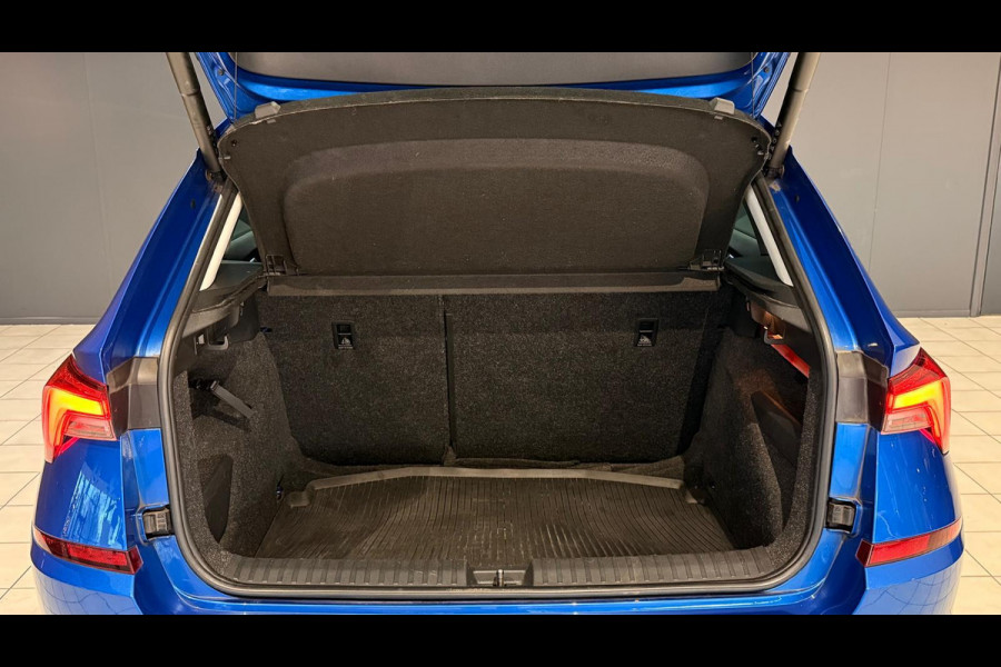 Škoda Kamiq 1.5 TSI ACT Business Edition + MEMORY / PREMIUM AUDIO / TREKHAAK