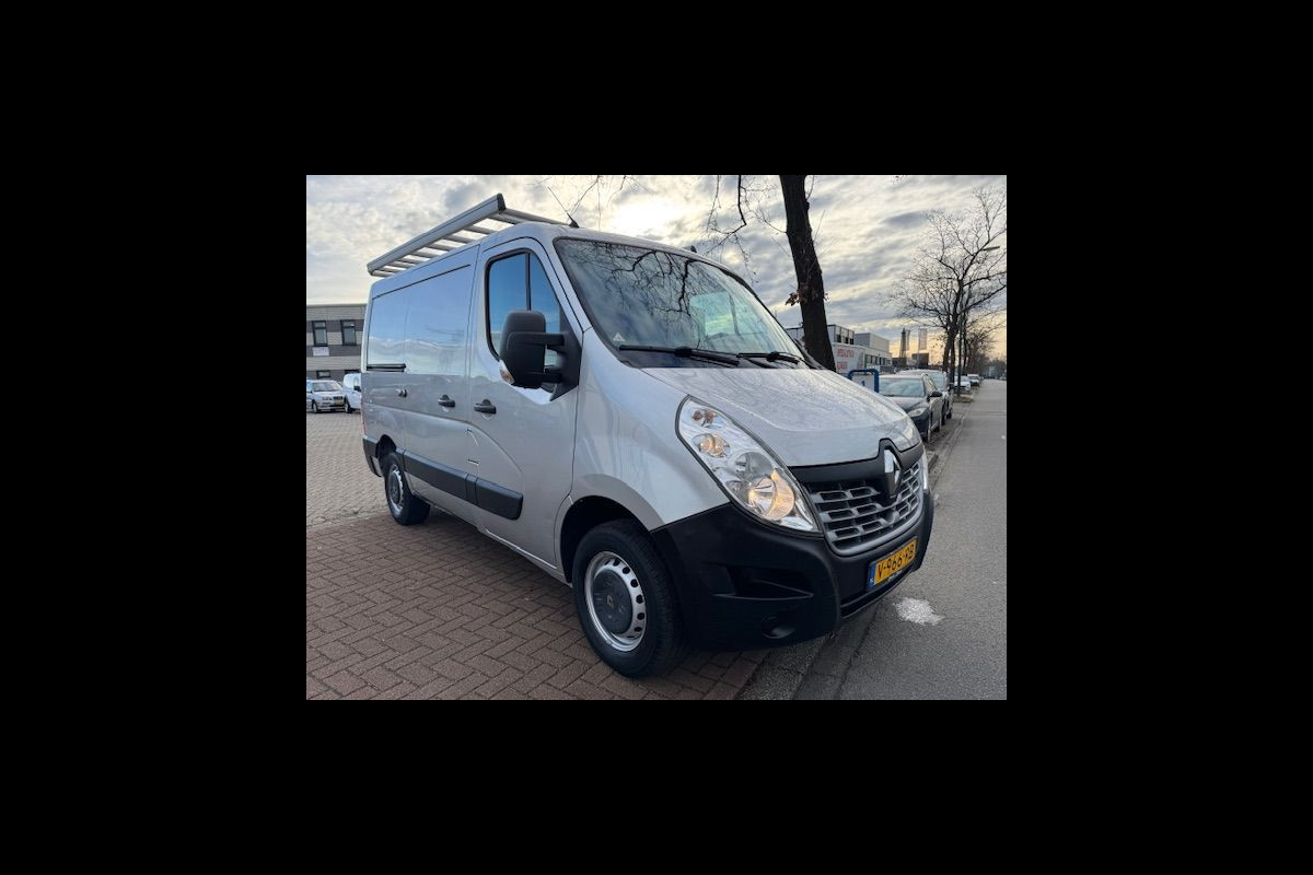 Renault Master T33 2.3 dCi L1 H1 3Zits Euro 6 62.000km Airco,Navigatie,Imperiaal
