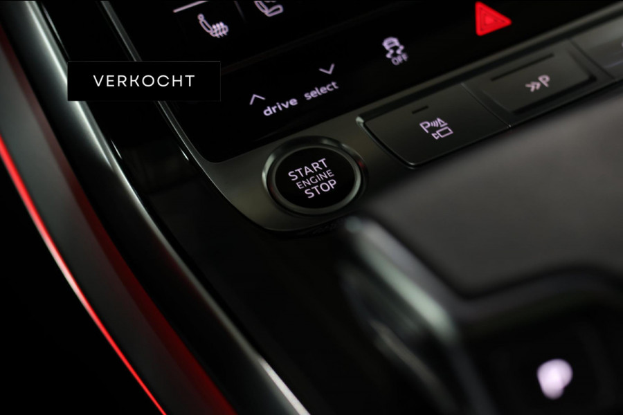 Audi Q8 60 TFSI e Quattro Competition *Pano*RS-Stoelen*B&O*4-Wiel besturing*360 Camera*