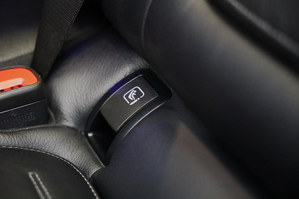 Mercedes-Benz GLC 400e 4MATIC AMG 63 Look / Acc / 360 Camera / Burmester / Head Up / Leder / Open Panoramadak / 21 Inch