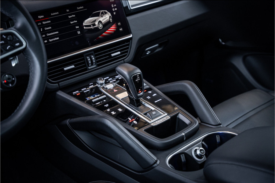 Porsche Cayenne Coupé 3.0 E-Hybrid - Sport Chrono + | Panorama | Bose | Luchtvering | Memory | 360 Camera