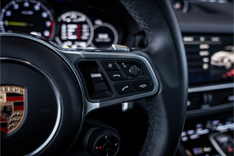 Porsche Cayenne Coupé 3.0 E-Hybrid - Sport Chrono + | Panorama | Bose | Luchtvering | Memory | 360 Camera