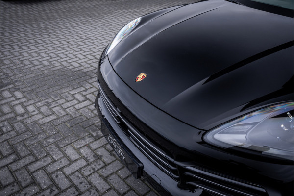 Porsche Cayenne Coupé 3.0 E-Hybrid - Sport Chrono + | Panorama | Bose | Luchtvering | Memory | 360 Camera