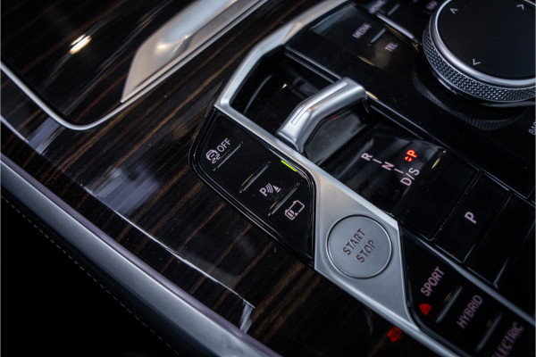 BMW X5 xDrive50e Launch Edition - M Sport | Panorama | H&K | Memory | Stoelkoeling