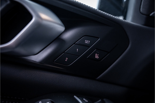 BMW X5 xDrive50e Launch Edition - M Sport | Panorama | H&K | Memory | Stoelkoeling